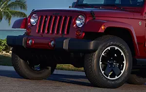  Jeep Wrangler Unlimited Altitude - 2012