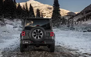   Jeep Wrangler Unlimited Sahara - 2018