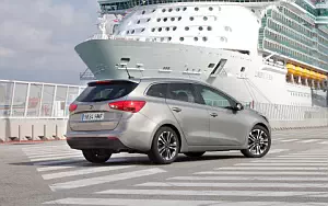 ���� ���������� Kia cee'd SW - 2012