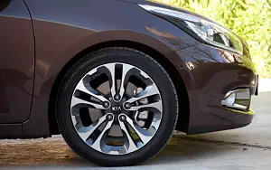 ���� ���������� Kia cee'd SW - 2012