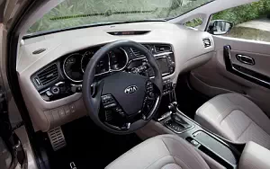 ���� ���������� Kia cee'd SW - 2012
