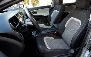 ���� ���������� Kia cee'd SW - 2012