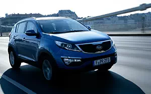 ���� ���������� Kia Sportage (Byte Blue) - 2010