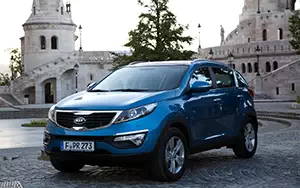 ���� ���������� Kia Sportage (Byte Blue) - 2010