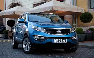 ���� ���������� Kia Sportage (Byte Blue) - 2010