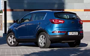 ���� ���������� Kia Sportage (Byte Blue) - 2010