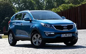 ���� ���������� Kia Sportage (Byte Blue) - 2010