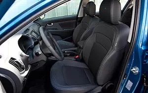 ���� ���������� Kia Sportage (Byte Blue) - 2010
