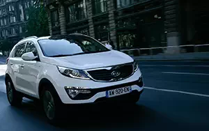 ���� ���������� Kia Sportage (Casa White) - 2010