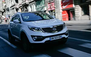 ���� ���������� Kia Sportage (Casa White) - 2010