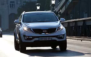 ���� ���������� Kia Sportage (Casa White) - 2010