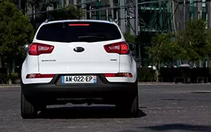 ���� ���������� Kia Sportage (Casa White) - 2010