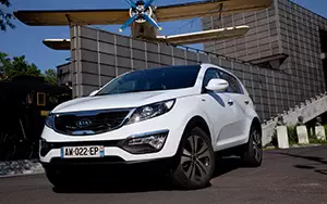 ���� ���������� Kia Sportage (Casa White) - 2010