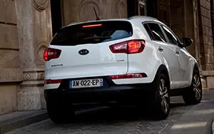 ���� ���������� Kia Sportage (Casa White) - 2010