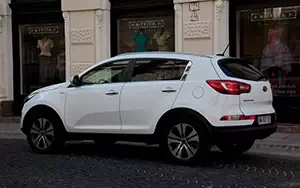 ���� ���������� Kia Sportage (Casa White) - 2010