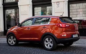 ���� ���������� Kia Sportage (Techno Orange) - 2010