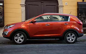 ���� ���������� Kia Sportage (Techno Orange) - 2010