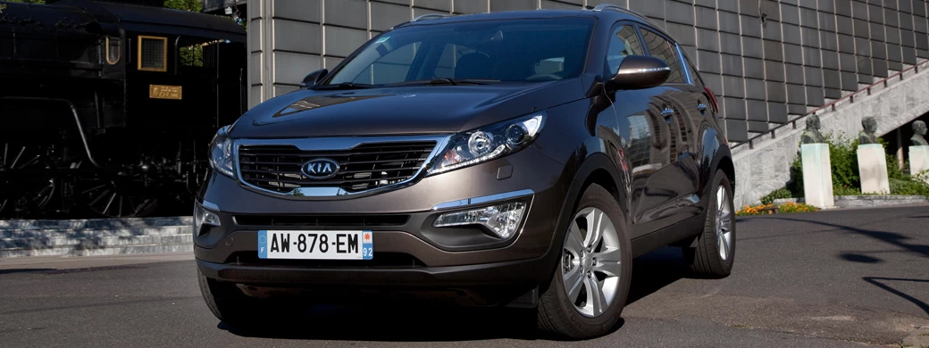 ���� ���������� Kia Sportage (Sand Track) - 2010 - Car wallpapers