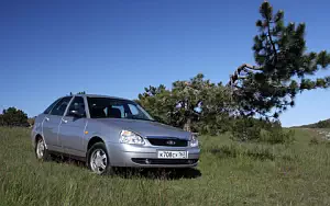   Lada Priora Hatchback - 2008