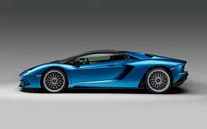   Lamborghini Aventador S Roadster - 2017