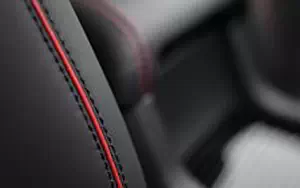 ���� ���������� Land Rover Discovery Sport HSE Si4 Dynamic Lux UK-spec - 2017