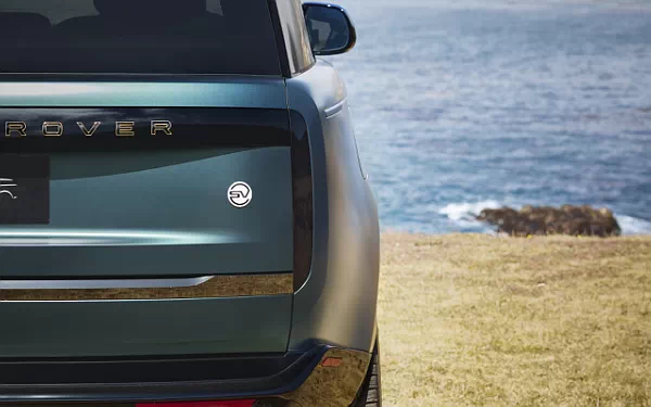 ���� ���������� Range Rover SV Carmel Edition US-spec - 2024