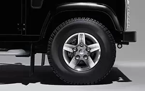 ���� ���������� Land Rover Defender 110 Silver Pack - 2014