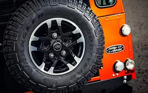 ���� ���������� Land Rover Defender 110 Adventure - 2015