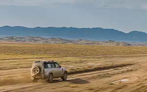 ���� ���������� Land Rover Defender 110 Explorer Pack First Edition - 2020