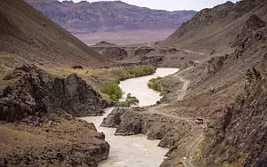 ���� ���������� Land Rover Defender 110 Explorer Pack First Edition - 2020