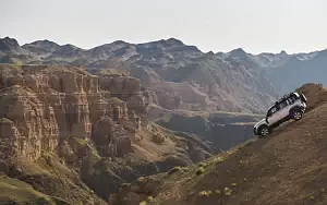 ���� ���������� Land Rover Defender 110 Explorer Pack First Edition - 2020