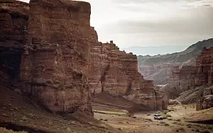 ���� ���������� Land Rover Defender 110 Explorer Pack First Edition - 2020