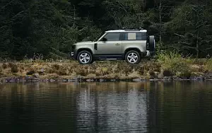 ���� ���������� Land Rover Defender 90 D240 SE Adventure Pack - 2020