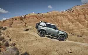 ���� ���������� Land Rover Defender 90 D240 SE Adventure Pack - 2020