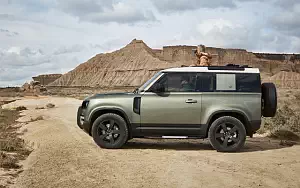 ���� ���������� Land Rover Defender 90 D240 SE Adventure Pack - 2020