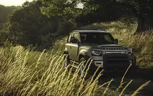���� ���������� Land Rover Defender 90 D240 SE Explorer Pack - 2020