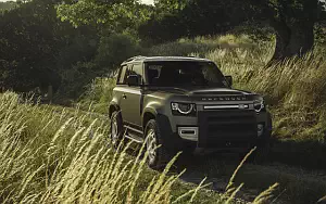 ���� ���������� Land Rover Defender 90 D240 SE Explorer Pack - 2020