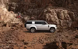 ���� ���������� Land Rover Defender 130 First Edition - 2022