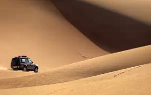 ���� ���������� Land Rover Defender 130 P400 SE (Sedona Red) - 2023