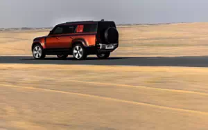 ���� ���������� Land Rover Defender 130 P400 SE (Sedona Red) - 2023