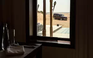 ���� ���������� Land Rover Defender 130 P400 SE (Sedona Red) - 2023