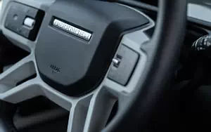 ���� ���������� Land Rover Defender 130 P400 SE (Sedona Red) - 2023