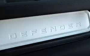 ���� ���������� Land Rover Defender 130 P400 SE (Sedona Red) - 2023