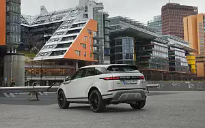 ���� ���������� Range Rover Evoque D180 SE - 2019