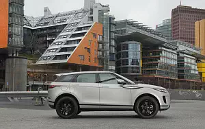 ���� ���������� Range Rover Evoque D180 SE - 2019