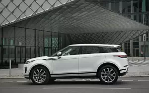 ���� ���������� Range Rover Evoque P250 SE - 2019