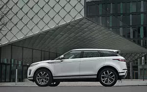 ���� ���������� Range Rover Evoque P250 SE - 2019
