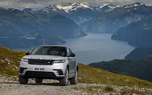���� ���������� Range Rover Velar R-Dynamic D300 HSE Black Pack - 2017