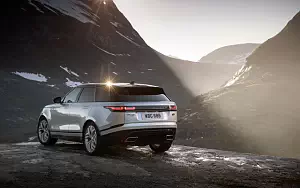 ���� ���������� Range Rover Velar R-Dynamic D300 HSE Black Pack - 2017