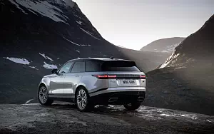 ���� ���������� Range Rover Velar R-Dynamic D300 HSE Black Pack - 2017